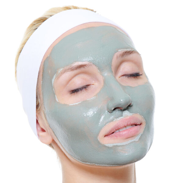 Tratamiento de hydrafacial con mascarilla, con dermatólogo para rejuvenicimiento facial y cuidado de la piel